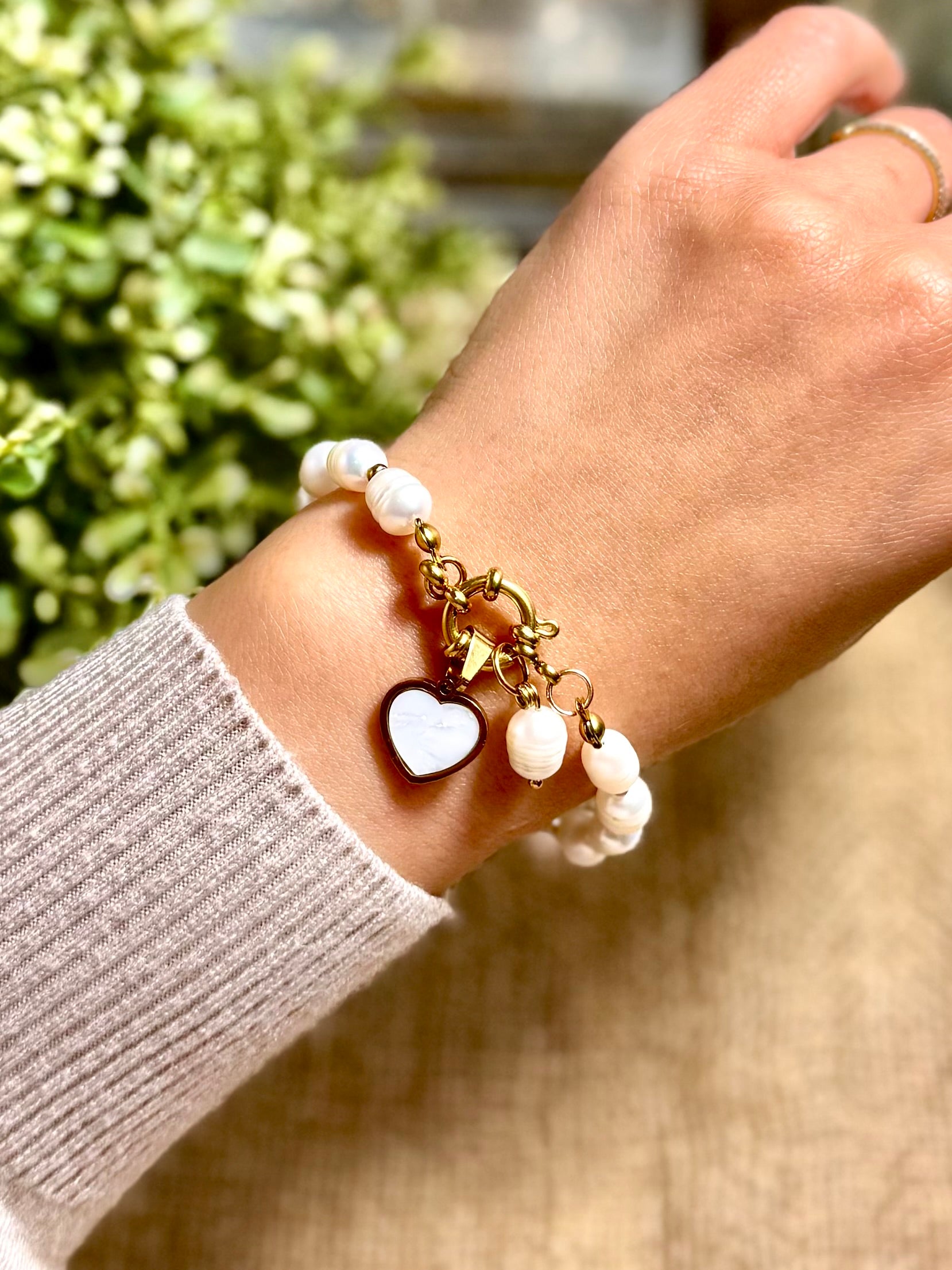 Natural Pearls Bracelet