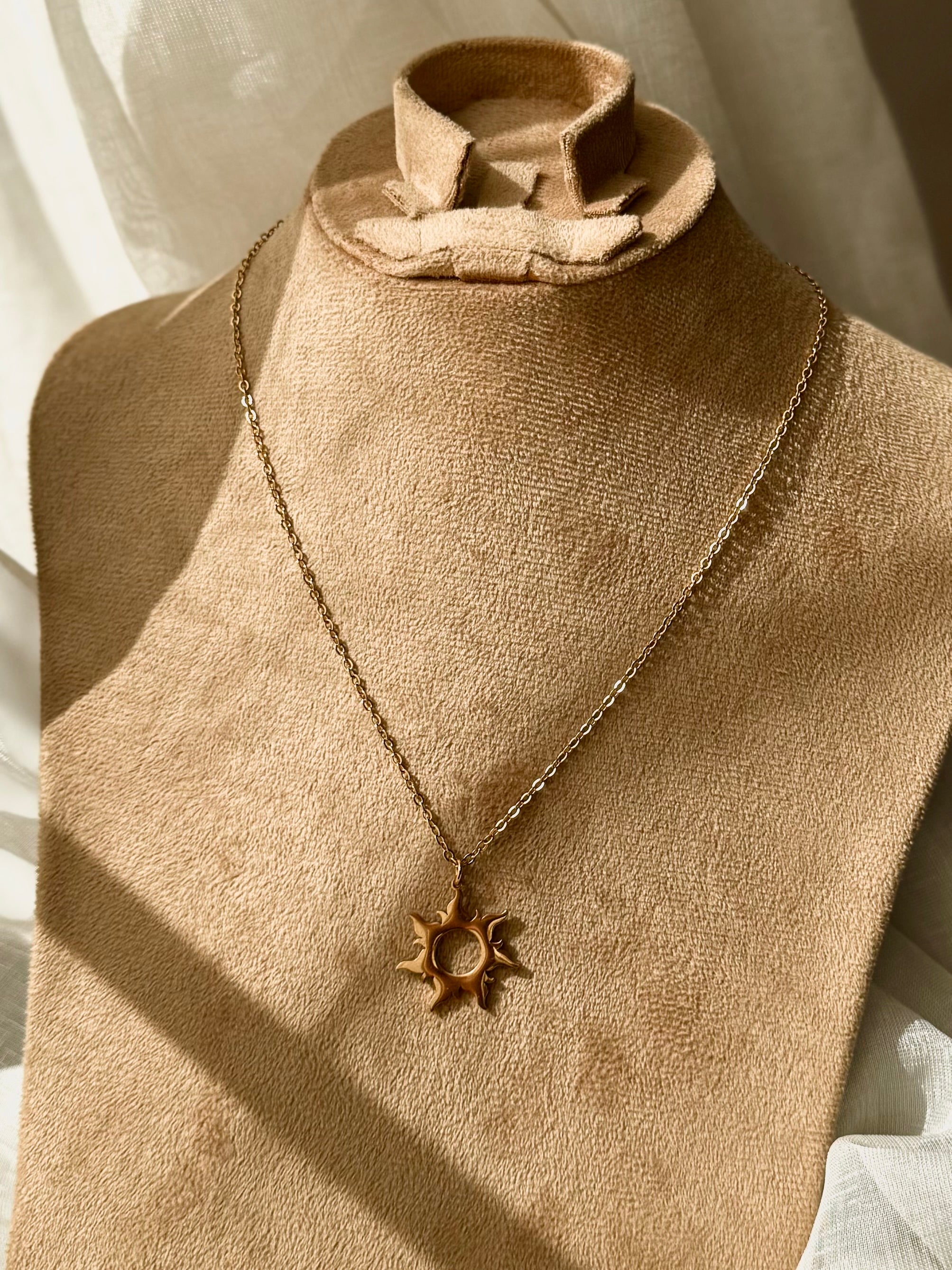 Rupanzel® Star Necklace