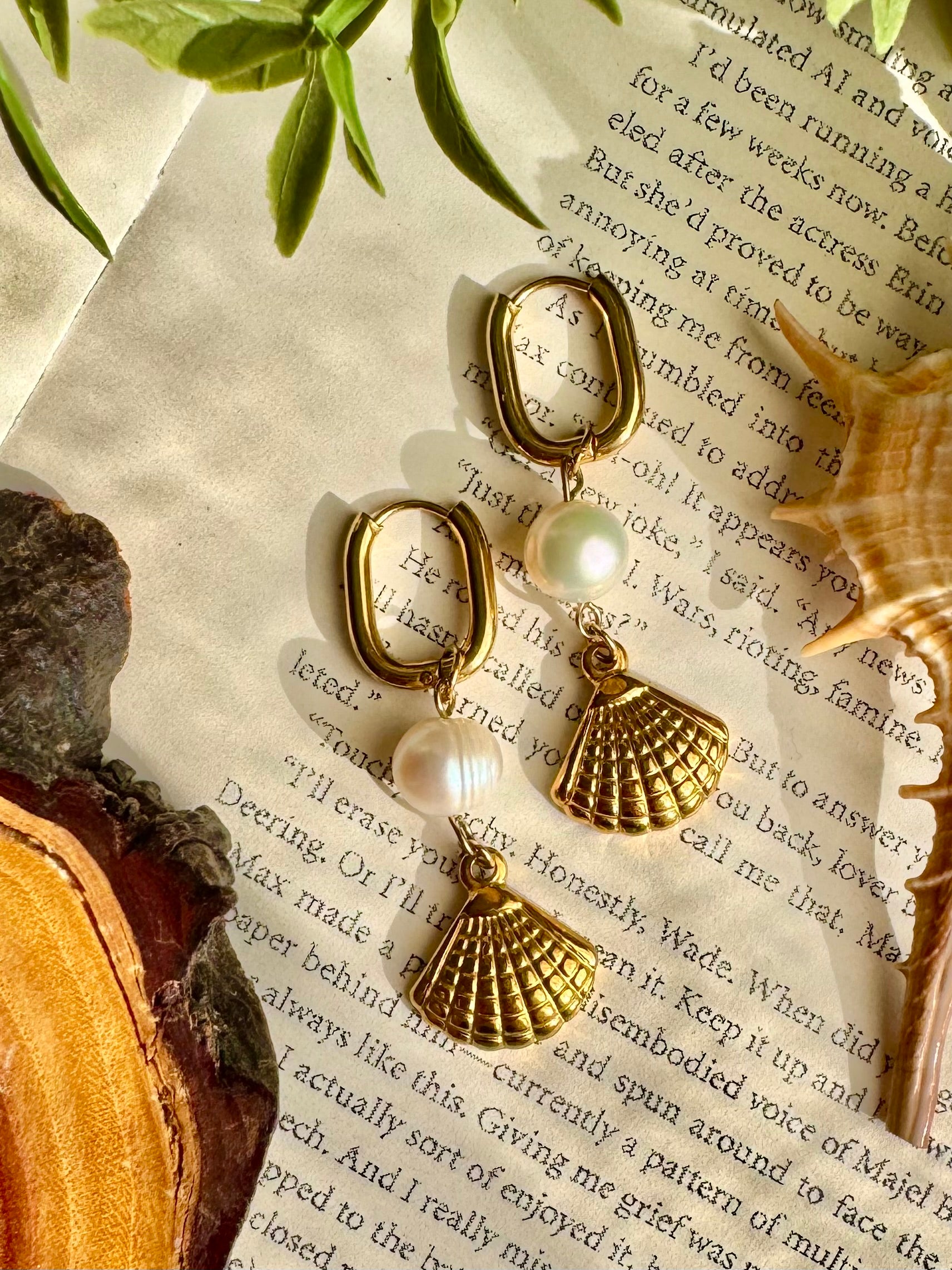 Natural Pearls Earring Pair