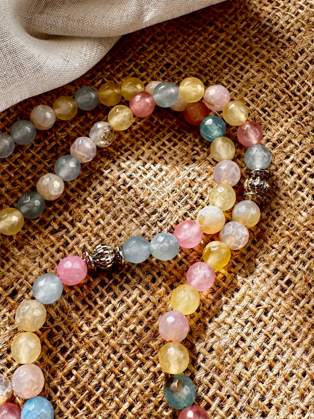 Bubble-gum Agate Seb7a