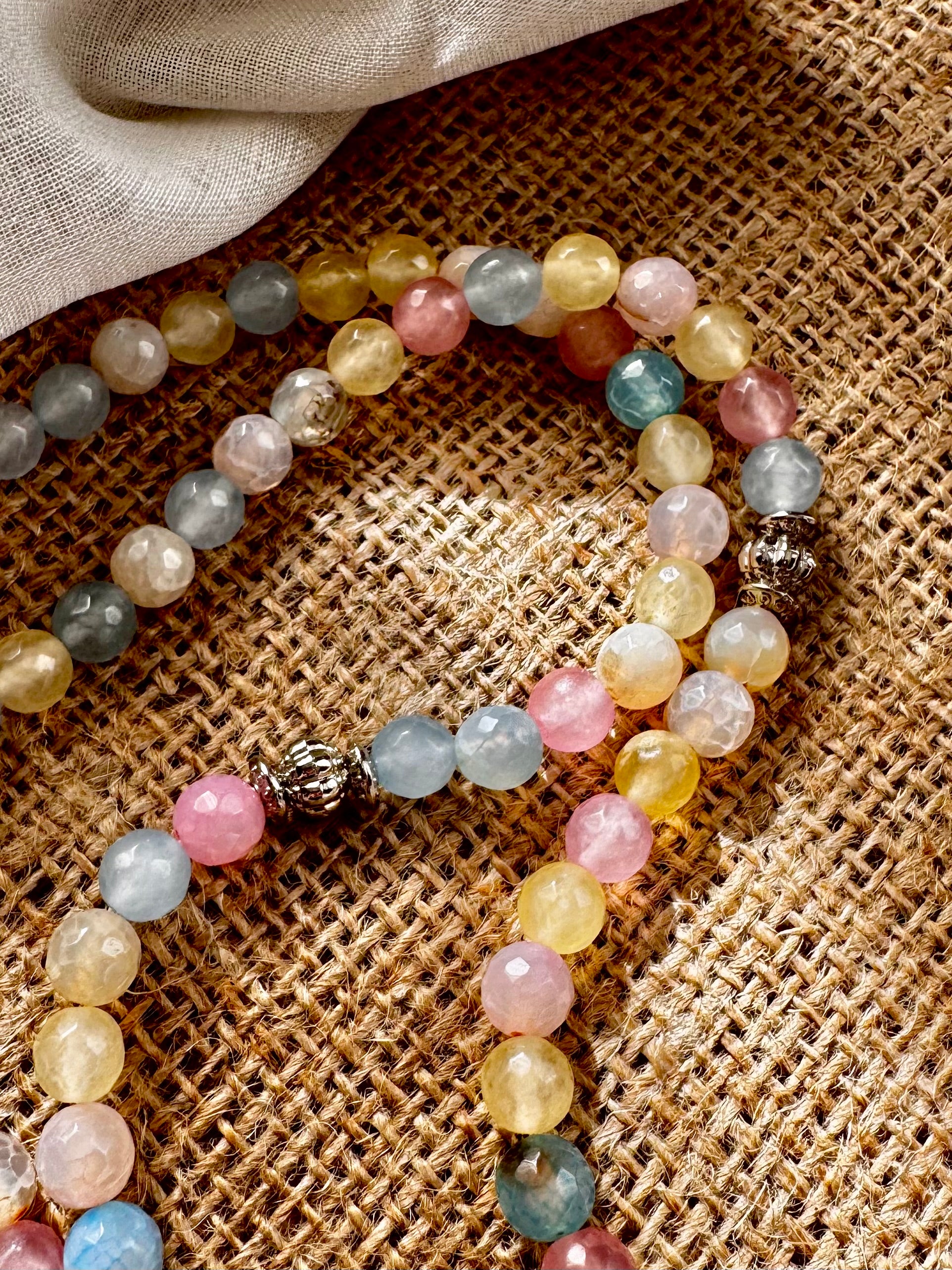 Bubble-gum Agate Seb7a